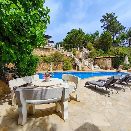 Vio, 8-10 Pers, Big Family With Amazing Private Pool *