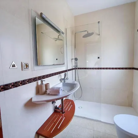 Vio, 8-10 Pers, Big Family With Amazing Private Pool וילה *