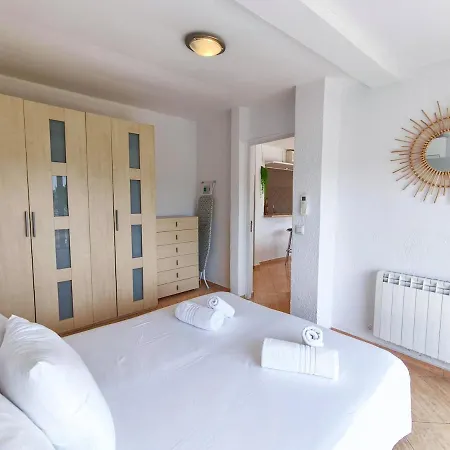 Vio, 8-10 Pers, Big Family With Amazing Private Pool וילה