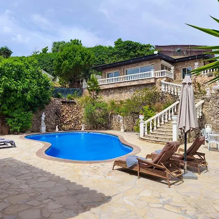 Vio, 8-10 Pers, Big Family With Amazing Private Pool *